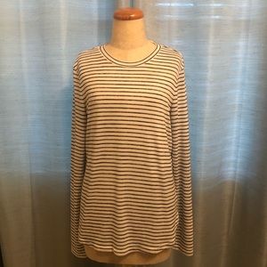 SOLD 💥3 for $10💥 BANANA REPUBLIC KNIT
